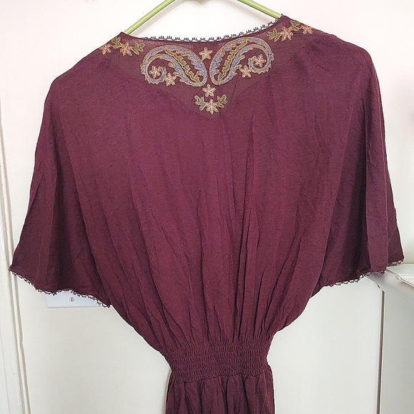 Tiny Brand Embroidered V-Neck Brown Top - Picture 2 of 7